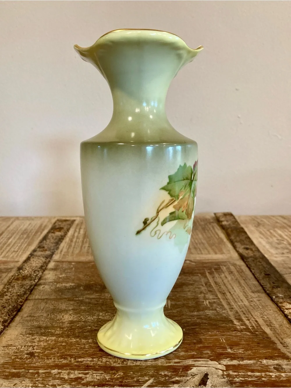 Bavaria A.C. Grape Motif Vase 8.5” Tall A Koch Signed - Picture 4 of 14